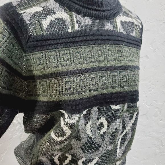 Italian Acrylic Wool Vintage knit sweater made in Italy Medium - Picture 6 of 16